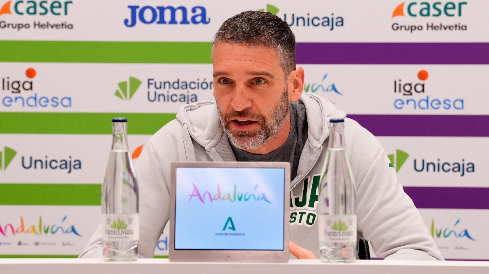 Ibon Navarro, en la sala de prensa del Martín Carpena