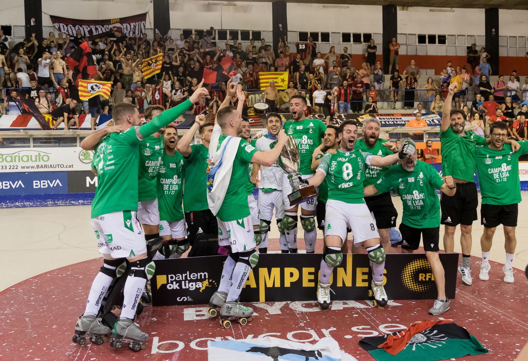 El Liceo celebra el título de liga