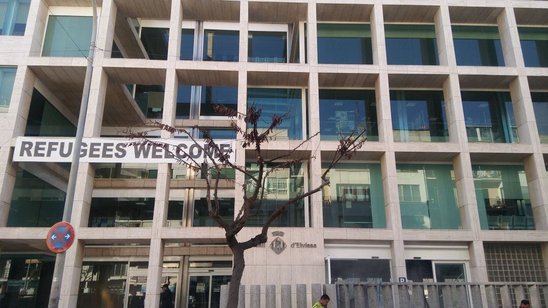 Imagen de la fachada del Consell de Ibiza