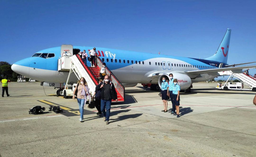 Uno de los aviones que llegan al aeropuerto de Jerez