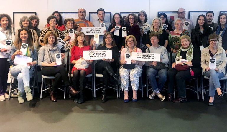 Participantes del Plenario de Mujer e Igualdad de Oportunidades