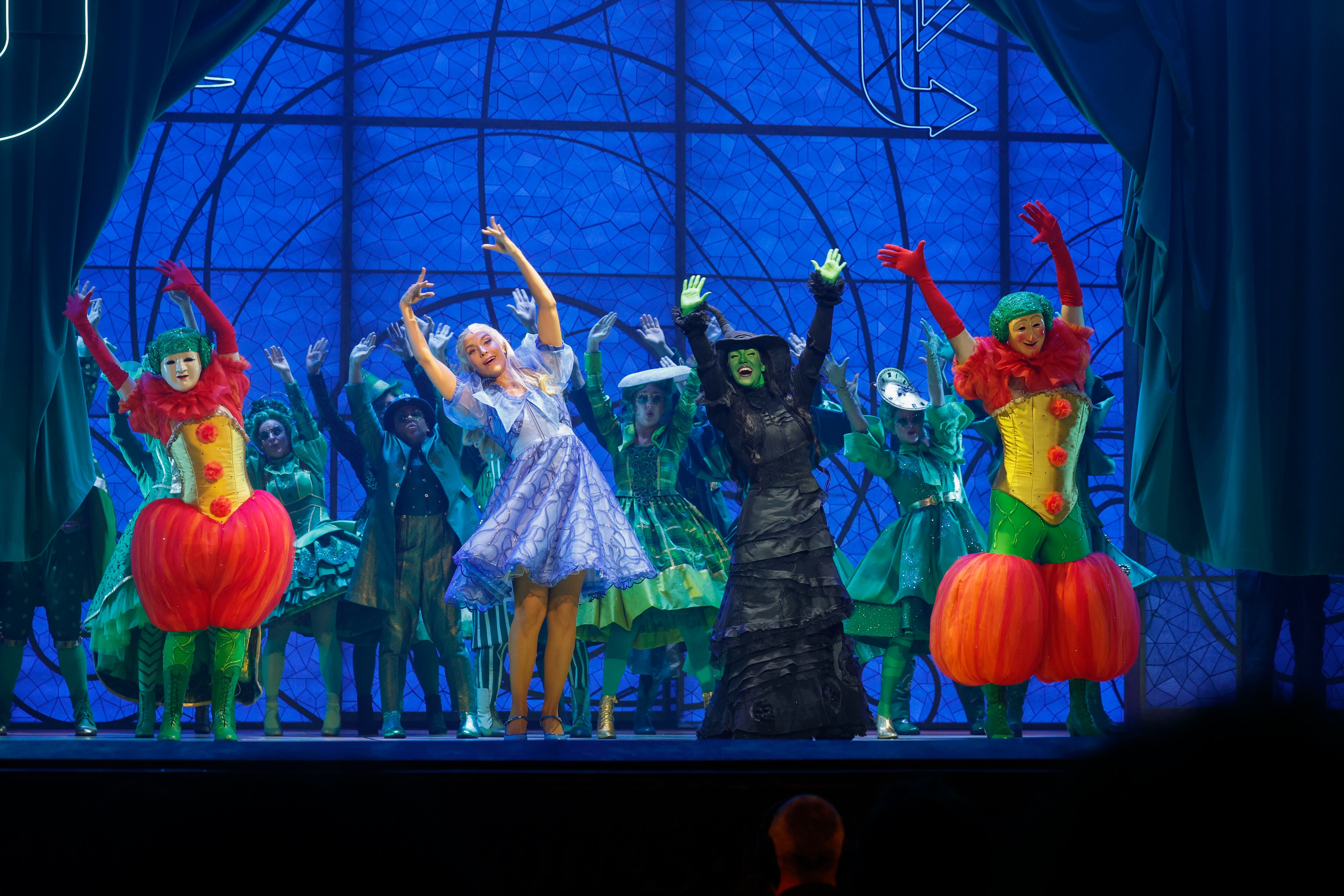 MADRID, 01/10/2025.- Un momento del pase gráfico de Wicked, el Musical, este miércoles en el Nuevo Teatro Alcalá de Madrid. EFE/ J.P.Gandul
