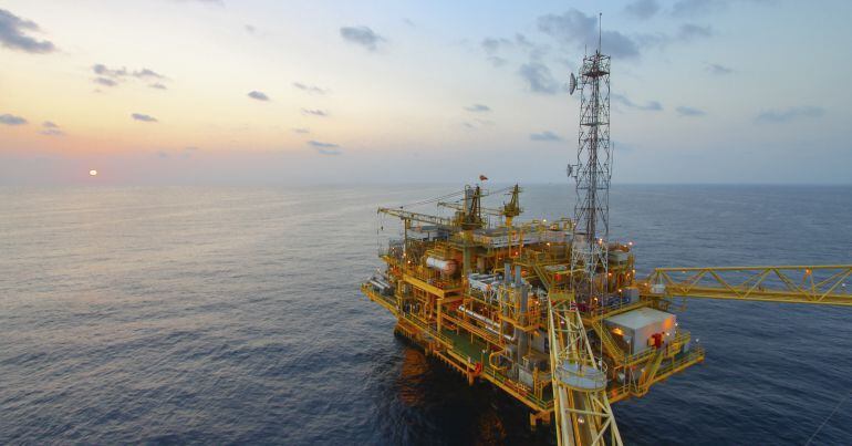 Una plataforma petrolífera.