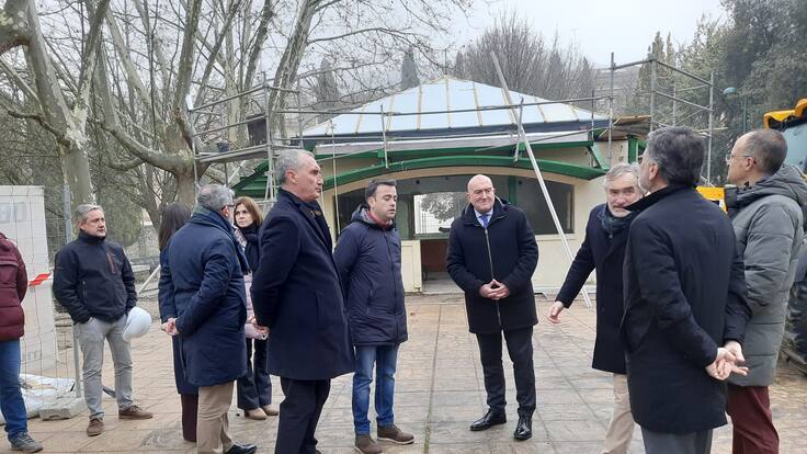 Jesús Julio Carnero, consejero de Presidenca, visita varias obras financiadas por la Junta en Cuéllar