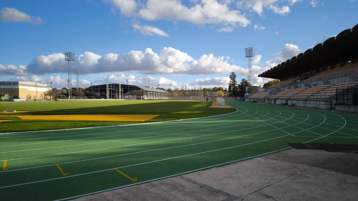 El 'Juan Carlos I' se pone guapo para la Copa del Rey