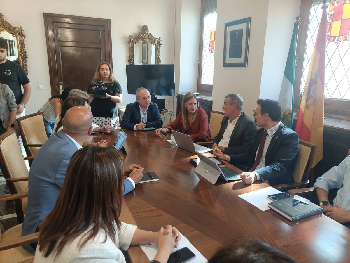 Agustín González, alcalde de Jaén: "El nuevo PGOM estará antes de que termine el mandato"