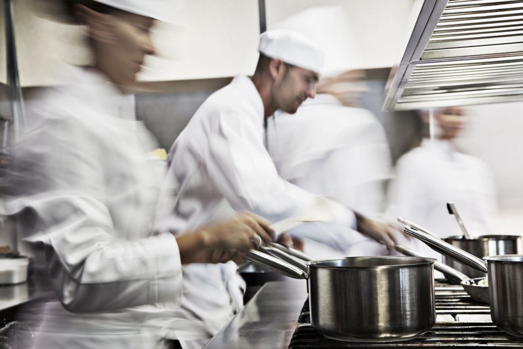 En una cocina profesional todo sucede muy deprisa...