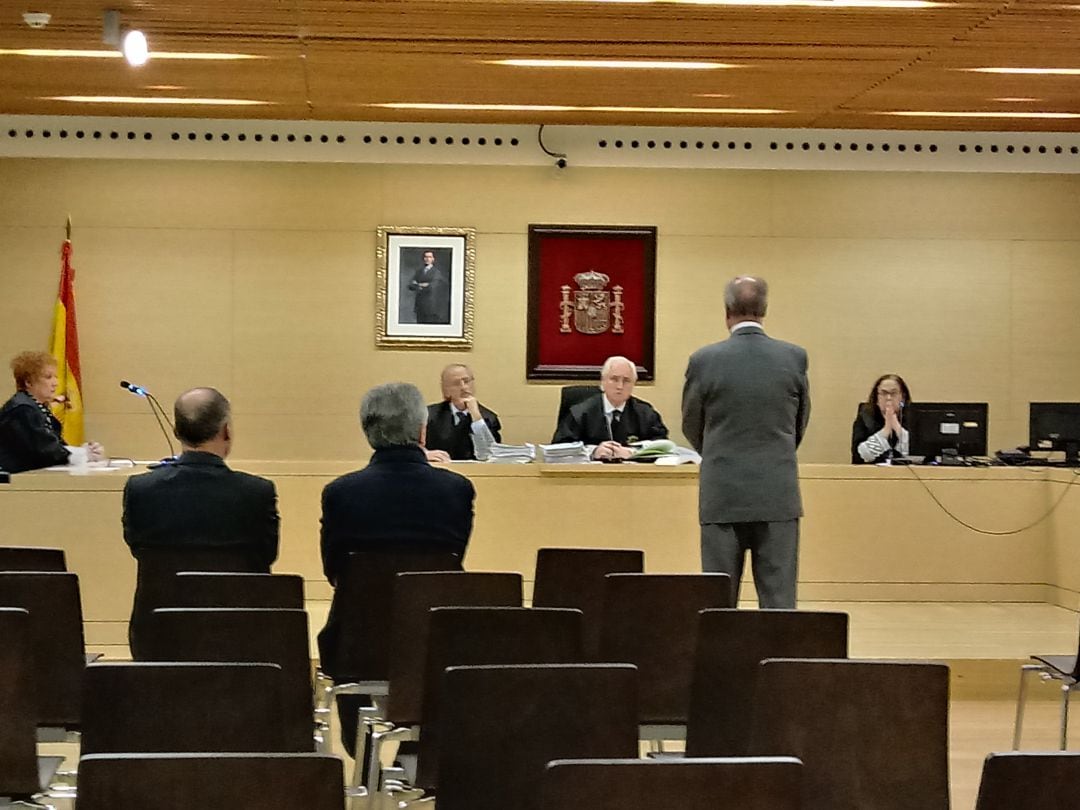 Vista oral sobre el recurso celebrada el pasado martes con Javier León de la Riva ante el presidente del Tribunal Superior de Justicia de Castilla y León