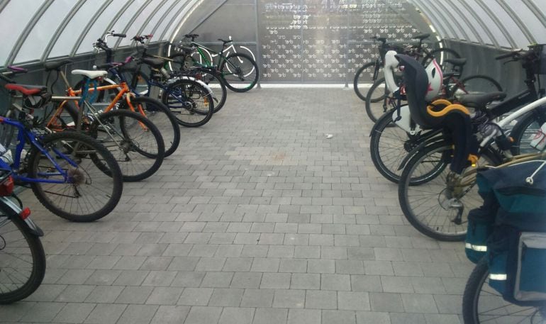 Aparcamiento rotatorio de bicicletas de Mendebaldea 