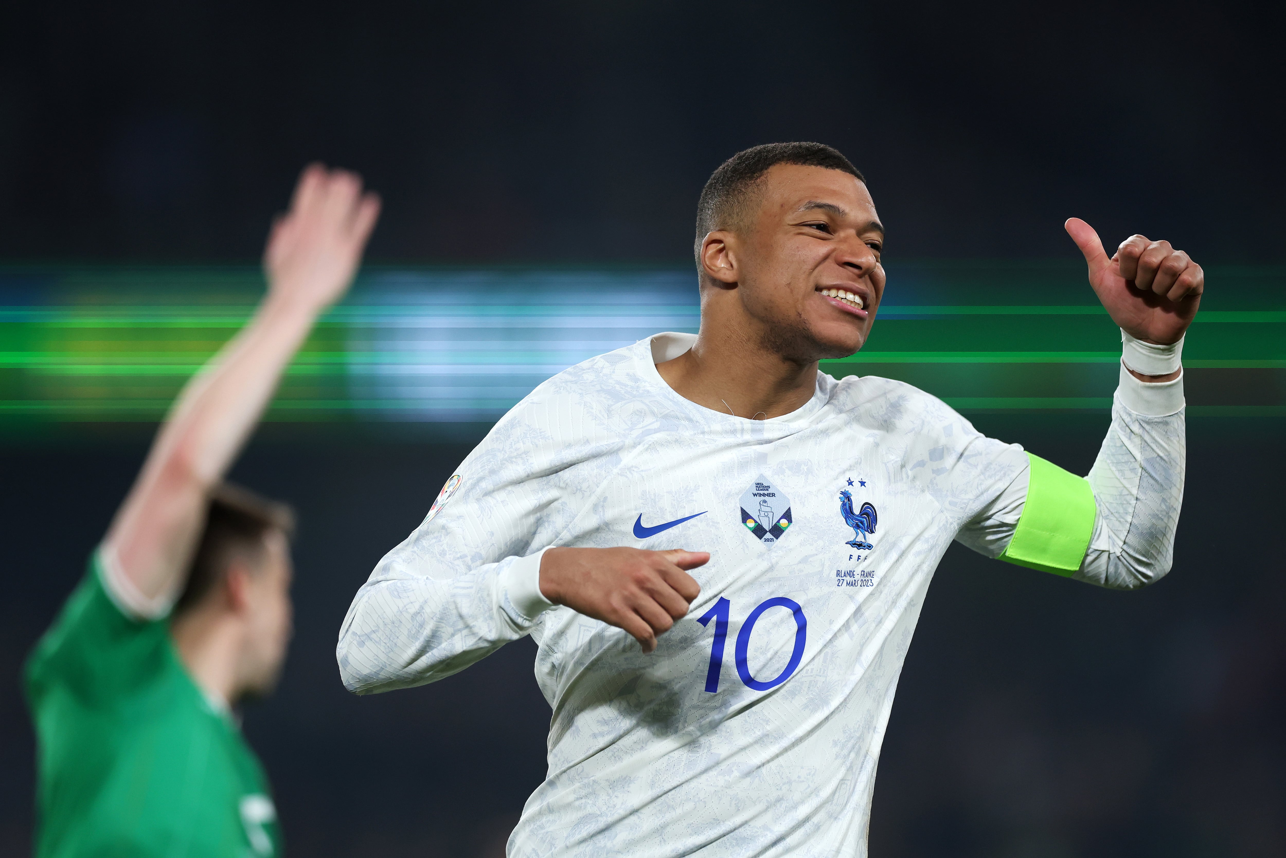 Mbappé, durante un partido clasificatorio para la Eurocopa con la selección francesa.