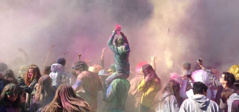 La Plaça del Baluard, al ben mig de la batalla de pols.
