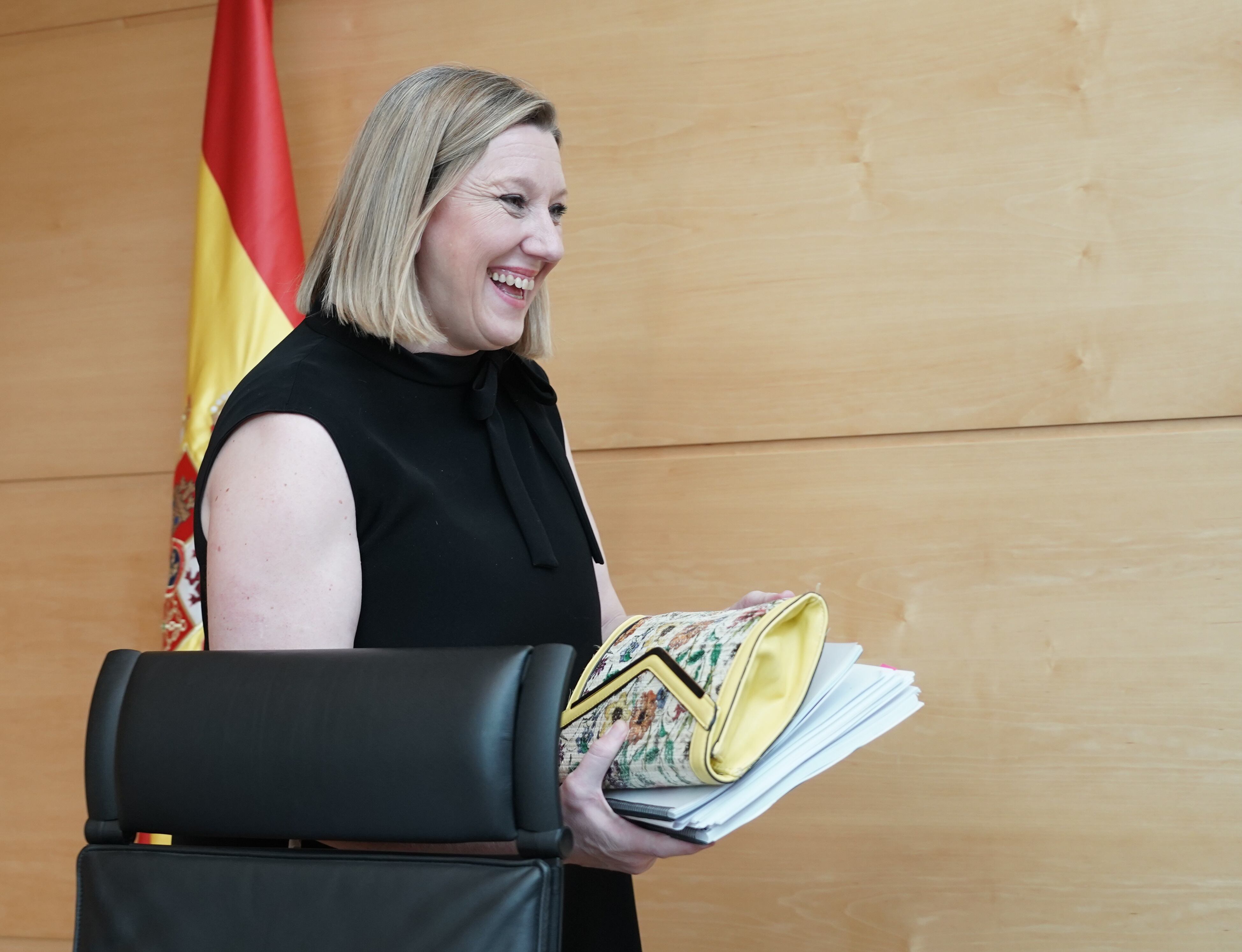 La consejera de Familia e Igualdad de Oportunidades comparece en las Cortes para exponer el programa de su departamento esta legislatura | ICAL