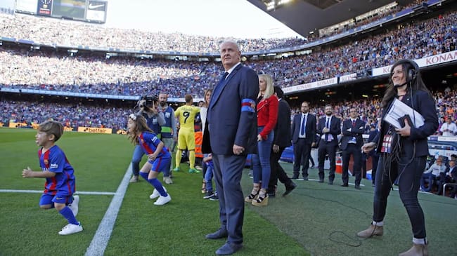 Carlos Naval, delegado del Barça, durante un partido en el Camp Nou