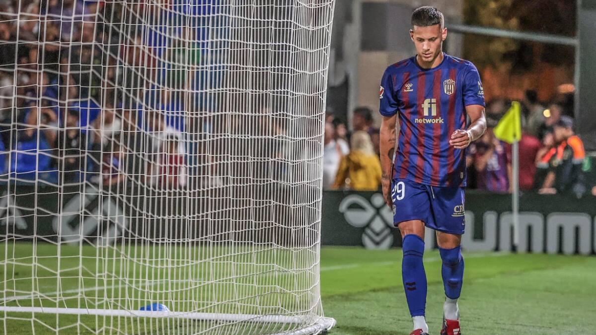 El Eldense pierde a Alan Godoy para el partido de Cádiz