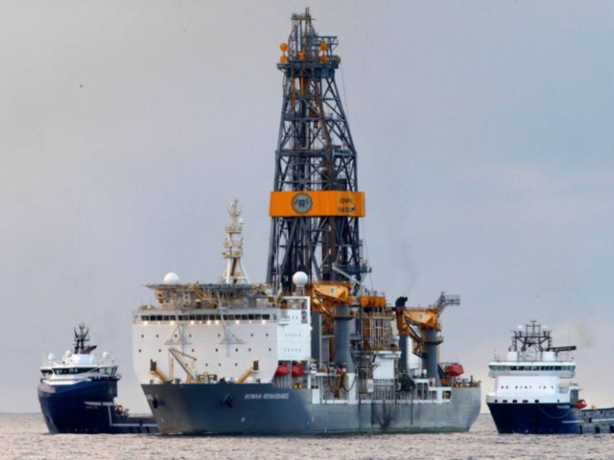 ¿Debe la Armada proteger una prospección privada?