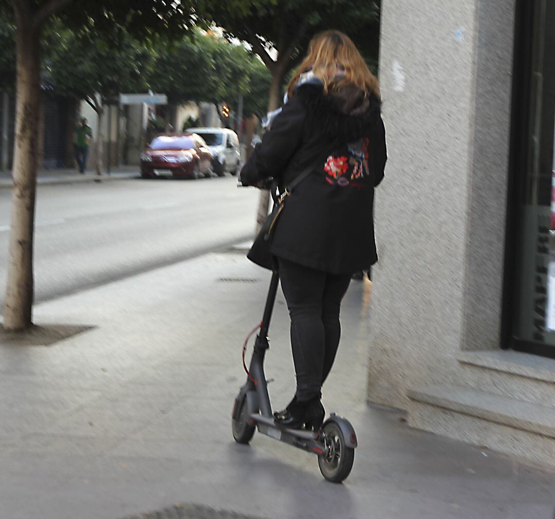 Patinete en una calle de Castelló