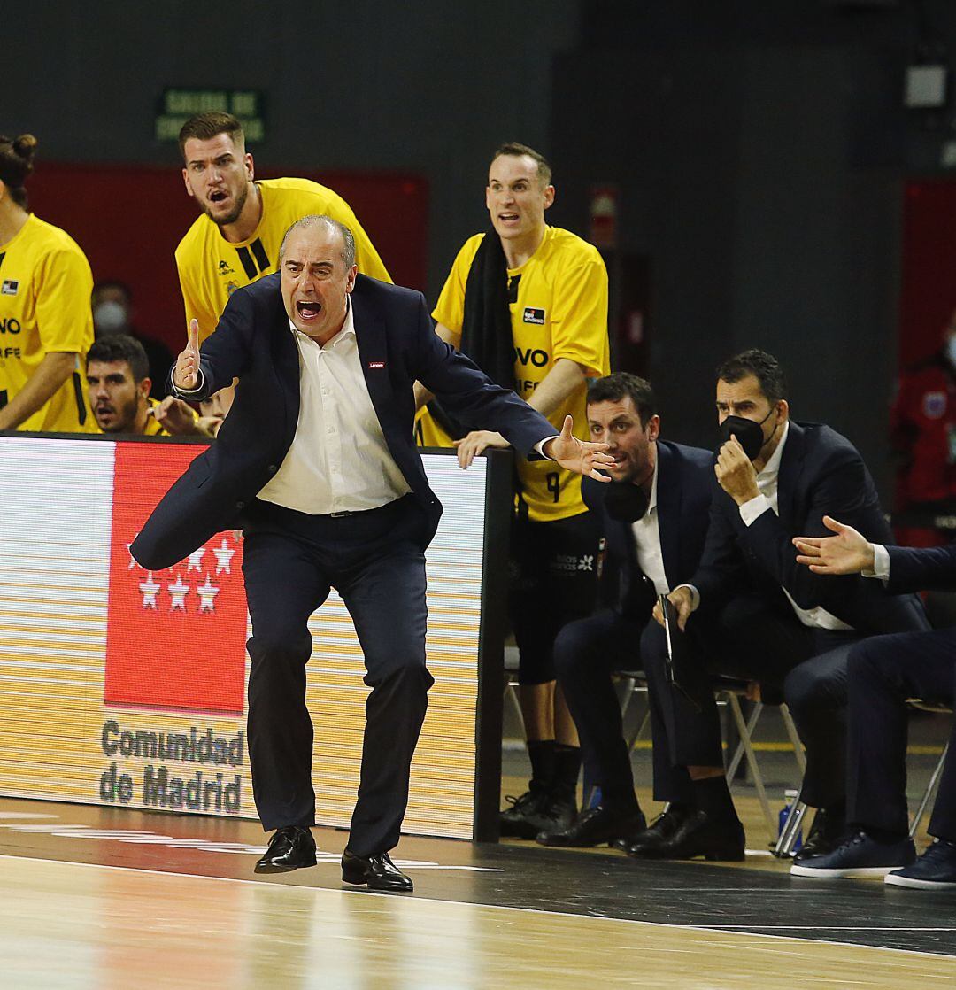 El técnico se mostró satisfecho con el rendimiento de sus jugadores ante Burgos