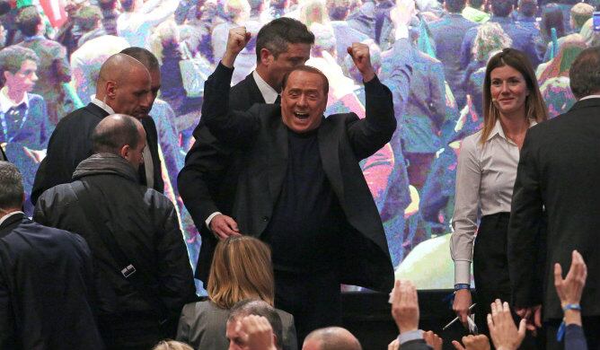 Silvio Berlusconi ante una asamblea de jóvenes seguidores de Forza Italia este sábado