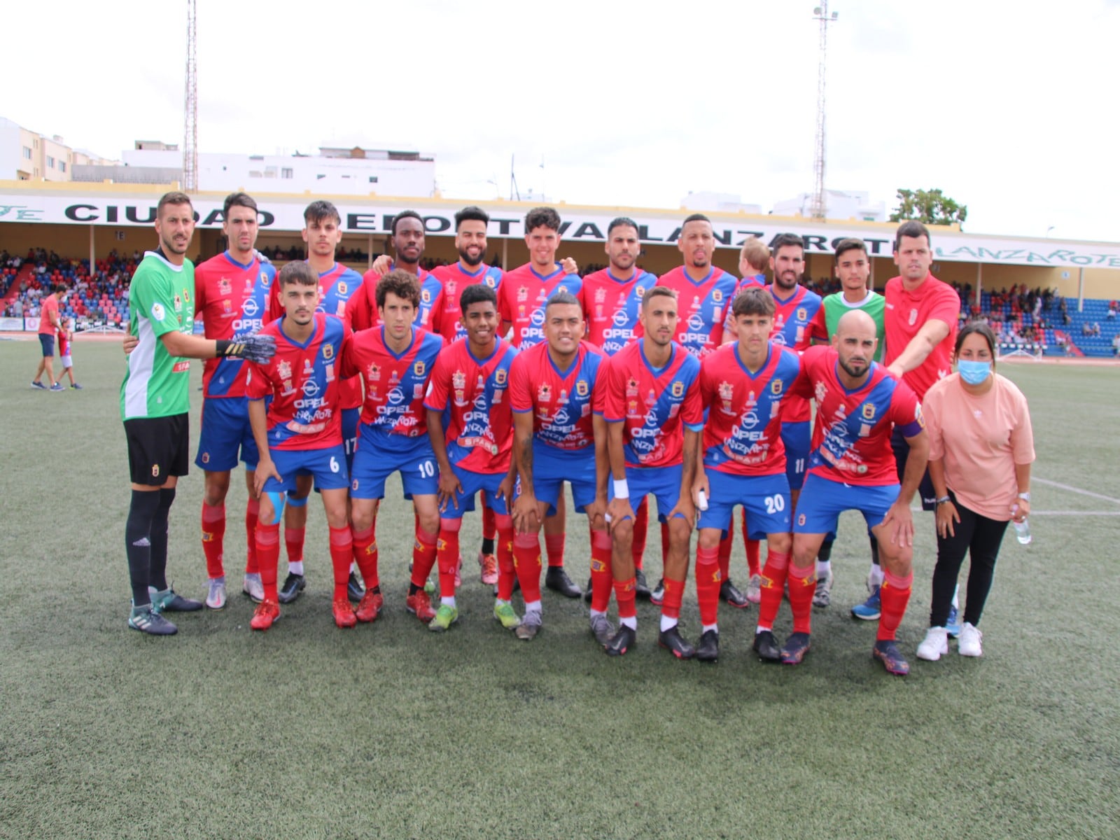 Equipo que presentó la UD Lanzarote ante la SD Tenisca.