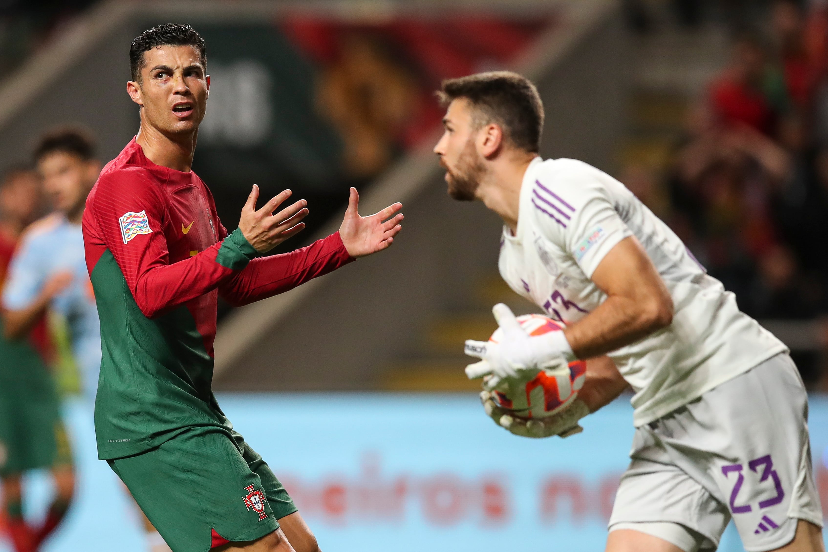 Braga (Portugal), 27/09/2022.- Portugal player Cristiano Ronaldo (L) reacts during the UEFA Nations League soccer match between Portugal and Spain at the Municipal stadium in Braga, Portugal, 27 September 2022. (España) EFE/EPA/HUGO DELGADO
