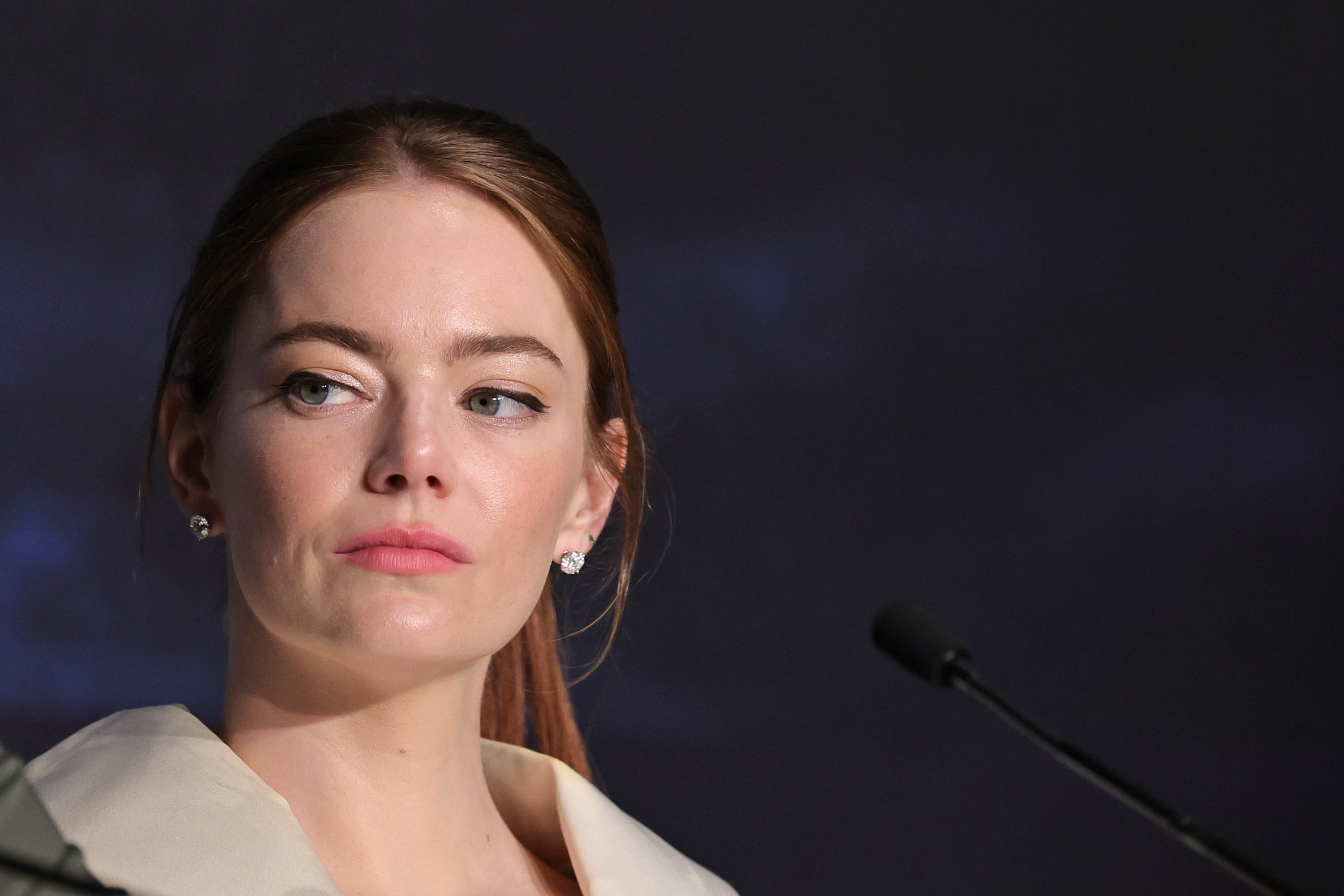 La respuesta de Emma Stone a una periodista que le pregunta sobre feminismo deja a todo el mundo sin palabras. (Photo by Neilson Barnard/Getty Images)