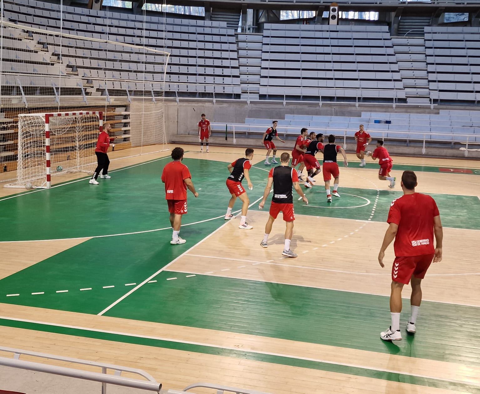 El Bada Huesca tiene la última cita de la pretemporada en Santander