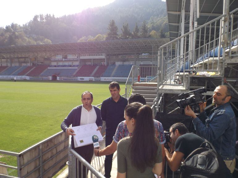 Presentación de planos ante los medios de comunicación