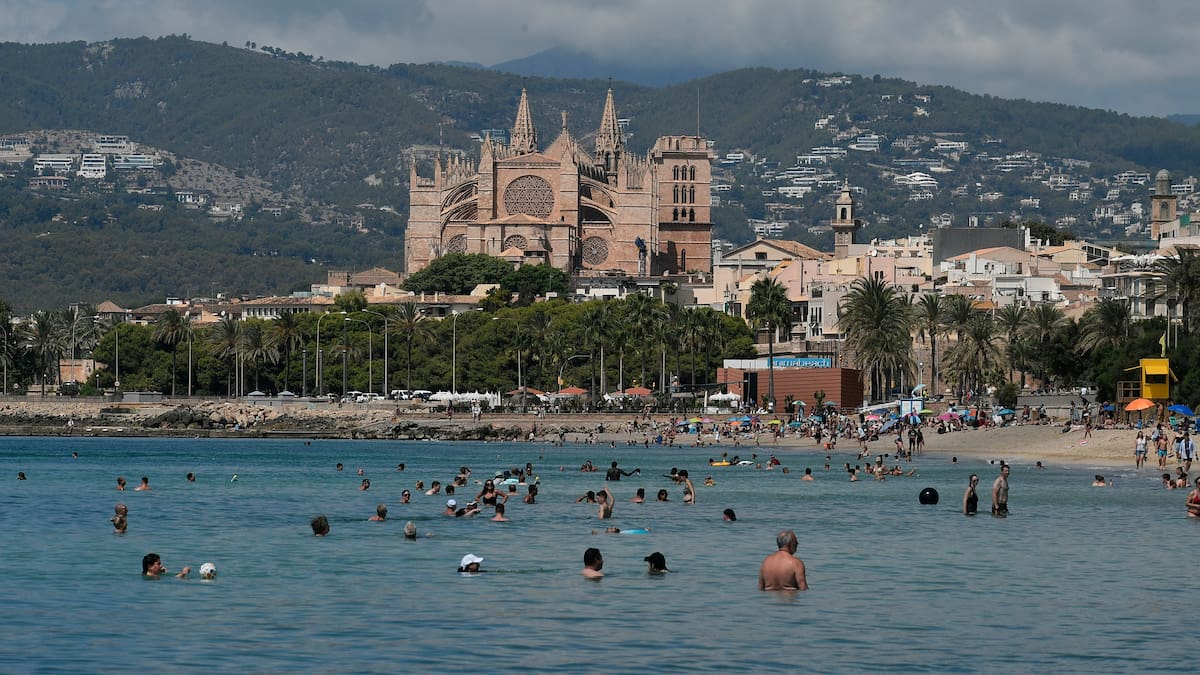 Baleares ya incorpora a la mitad de sus trabajadores fijos discontinuos