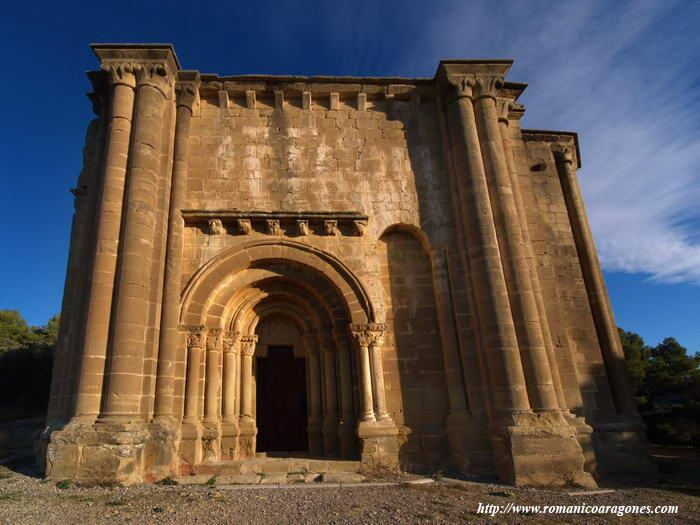 Iglesia de Santiago de Agüero (foto: www.romanicoaragones.com)