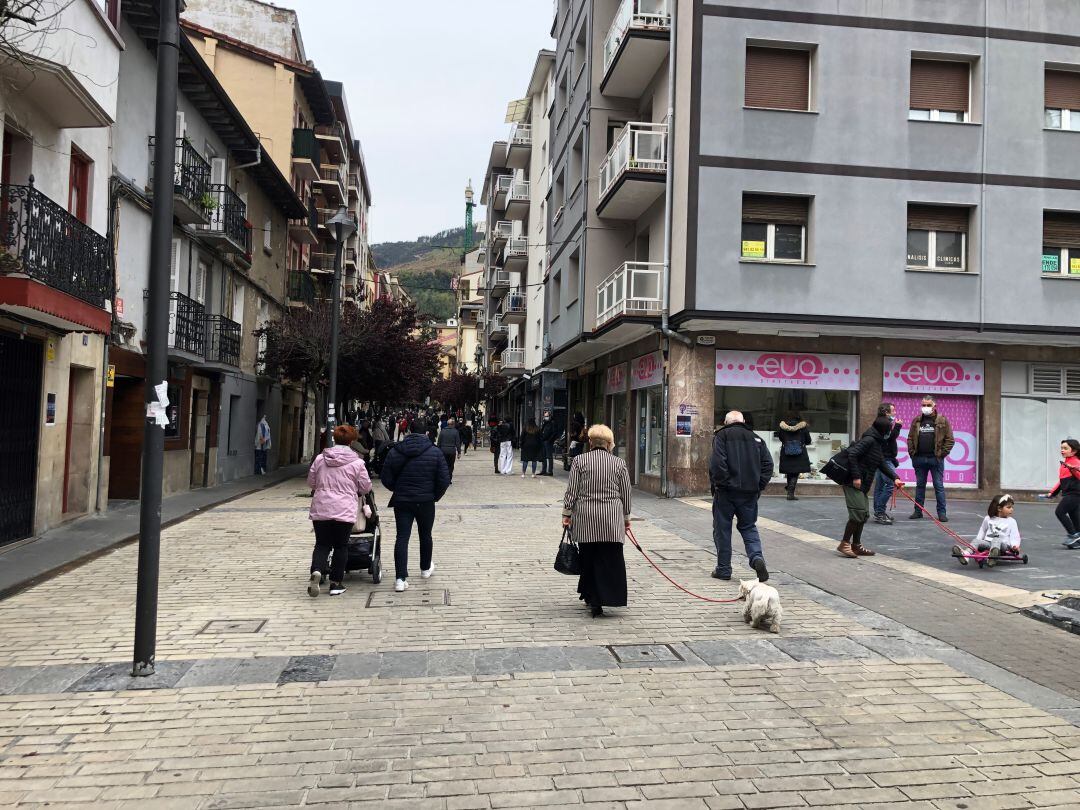 Imagen de la calle Zubiaurre, en el centro de Ermua