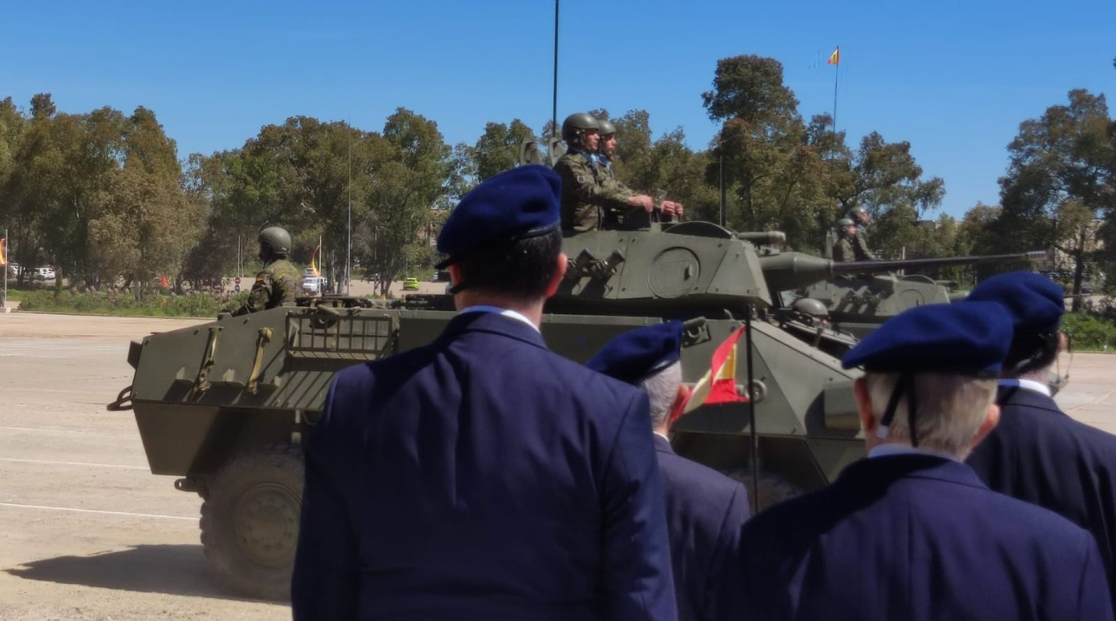 Parada militar en la Brigada Guzmán el Bueno X de Cerro Muriano