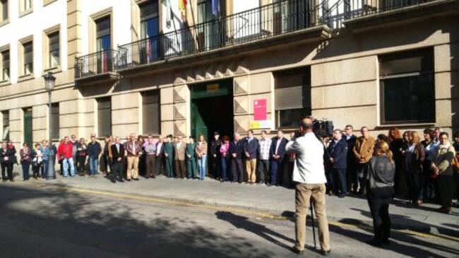 Concentración en la Subdelegación del Gobierno en Cáceres