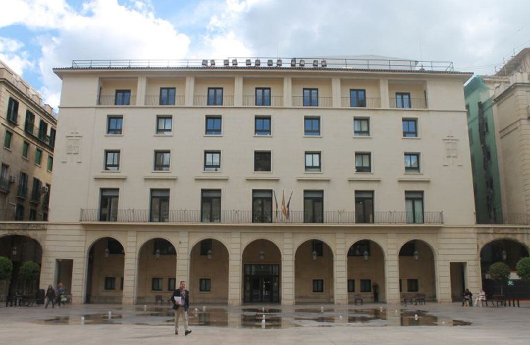 Fachada de la Audiencia Provincial de Alicante