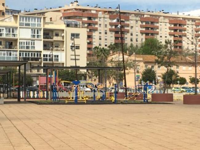 Parque de juegos precintado.