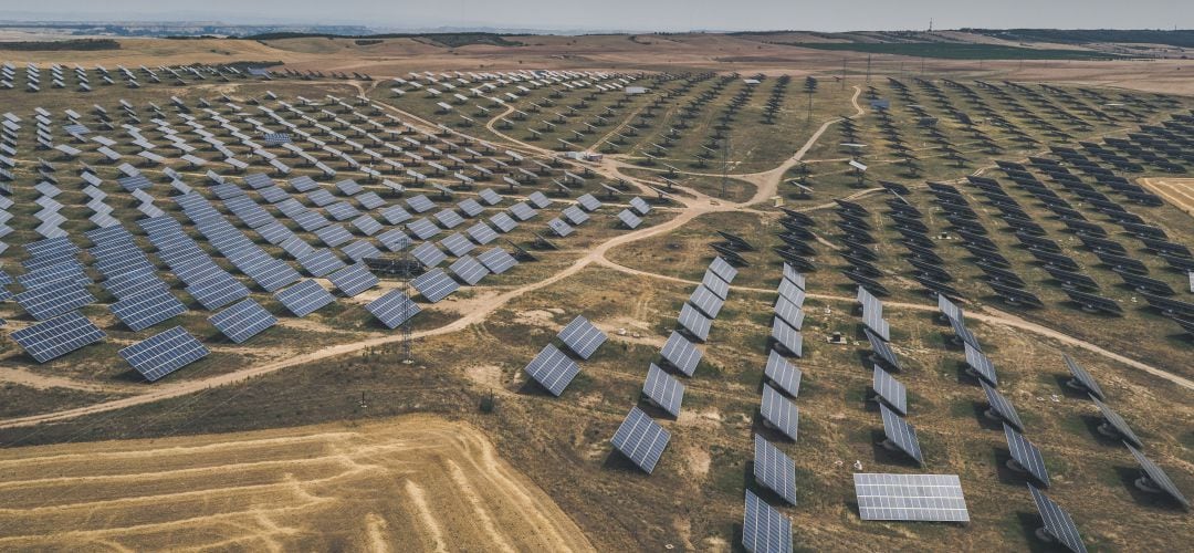 Las grandes plantas de placas solares ya se extienden por territorios como Aragón