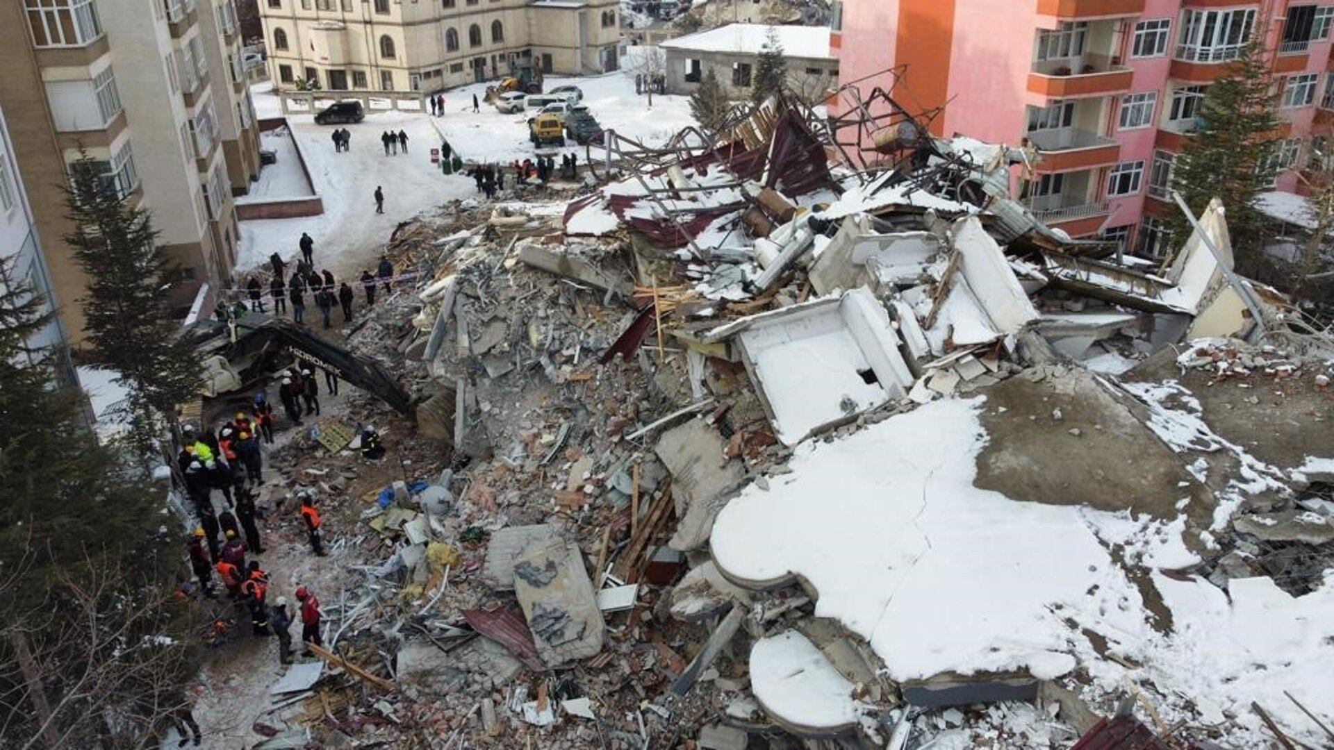 Imagen proporcionada por Manuel Pardo, vicedecano de la UCAM, enfermero y miembro del equipo de Bomberos Unidos Sin Fronteras