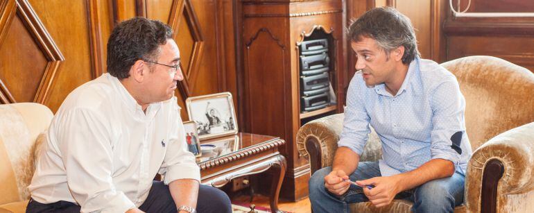 Reunión en María Pita entre ferreiro y Jose Manuel Dapena, PSOE, Foto de archivo
