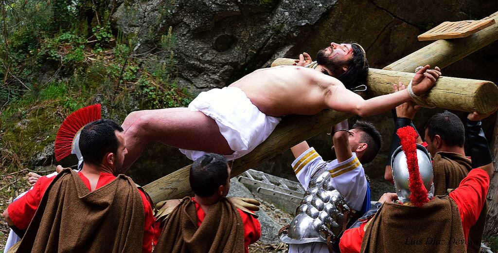 Representación da Semana Santa de Paradela, en Meis