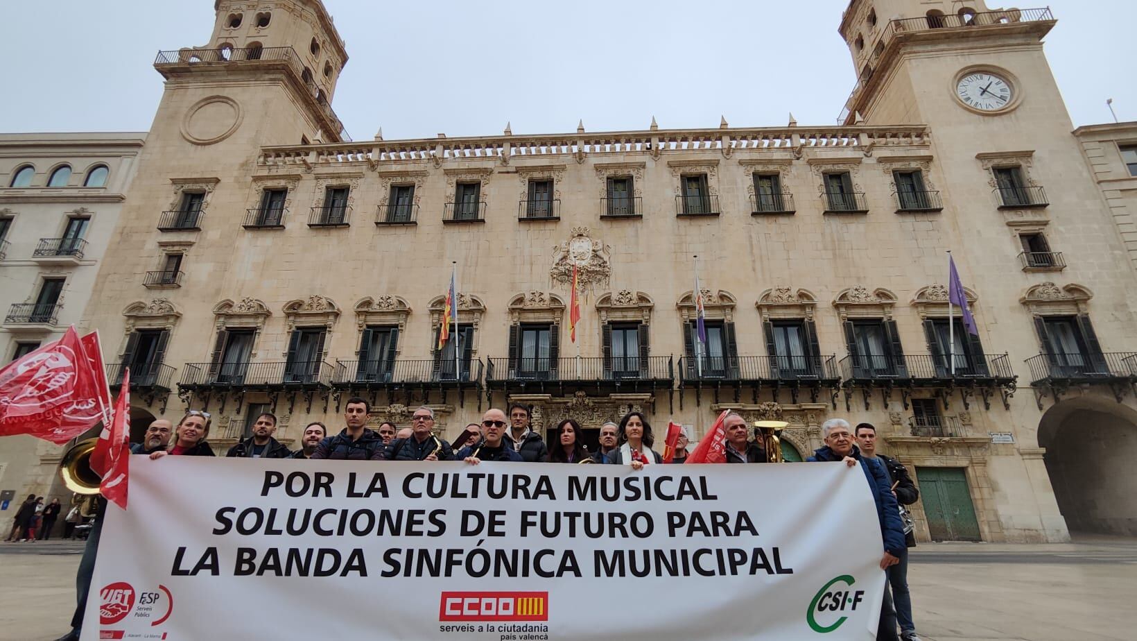 Protesta de la Banda Sinfónica Municipal de Alicante