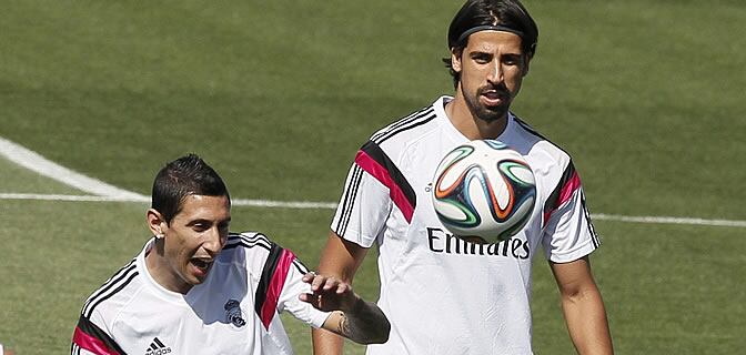 Di María y Khedira durante un entrenamiento del Real Madrid