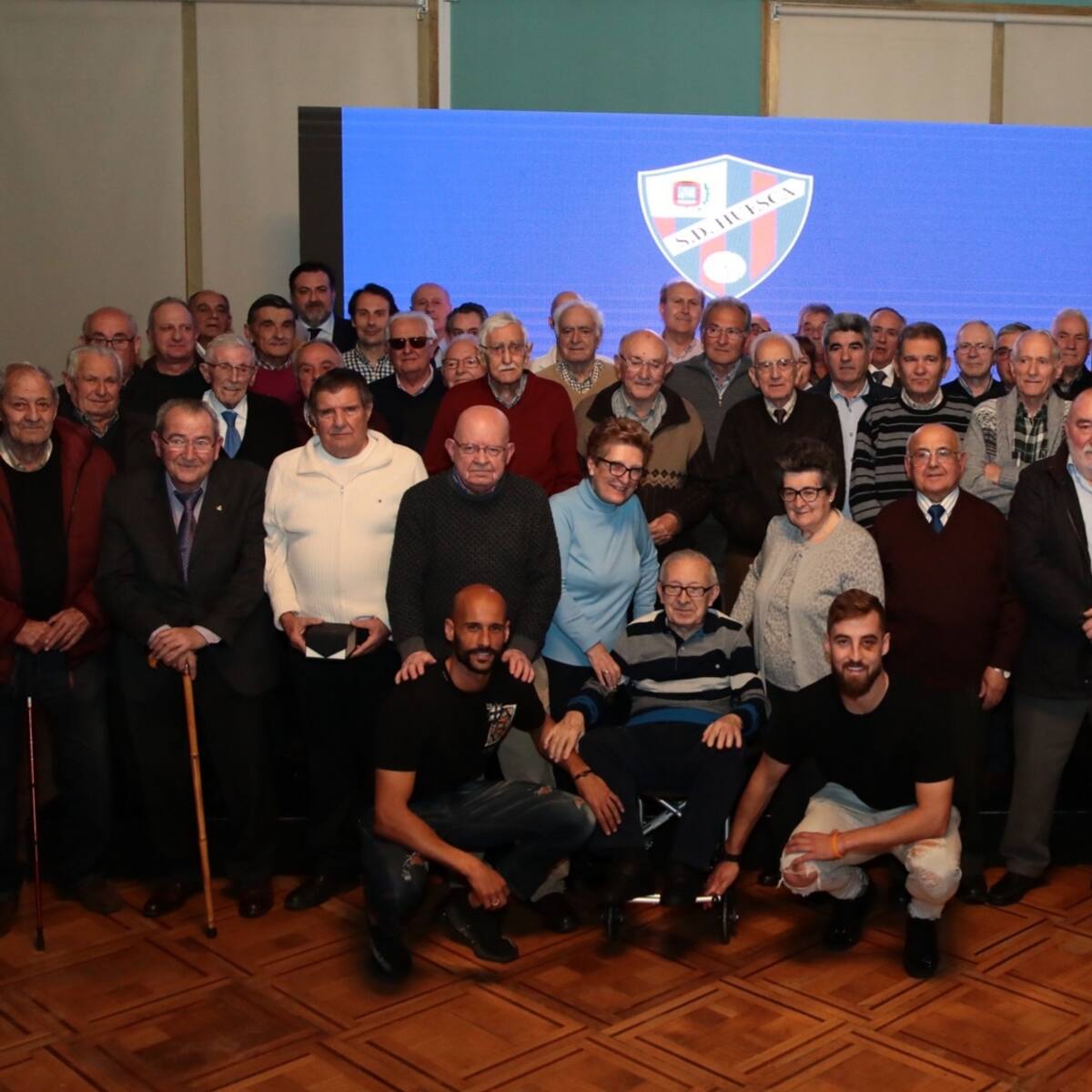 La socia número uno de la SD Huesca anima a los aficionados a "seguir sin reblar"