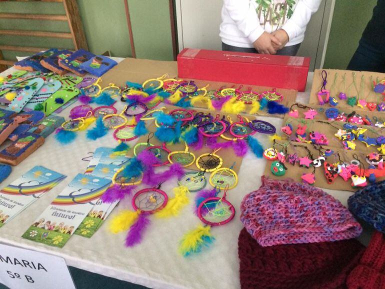 Productos elaborados por los alumnos en el mercadillo solidario del pasado año