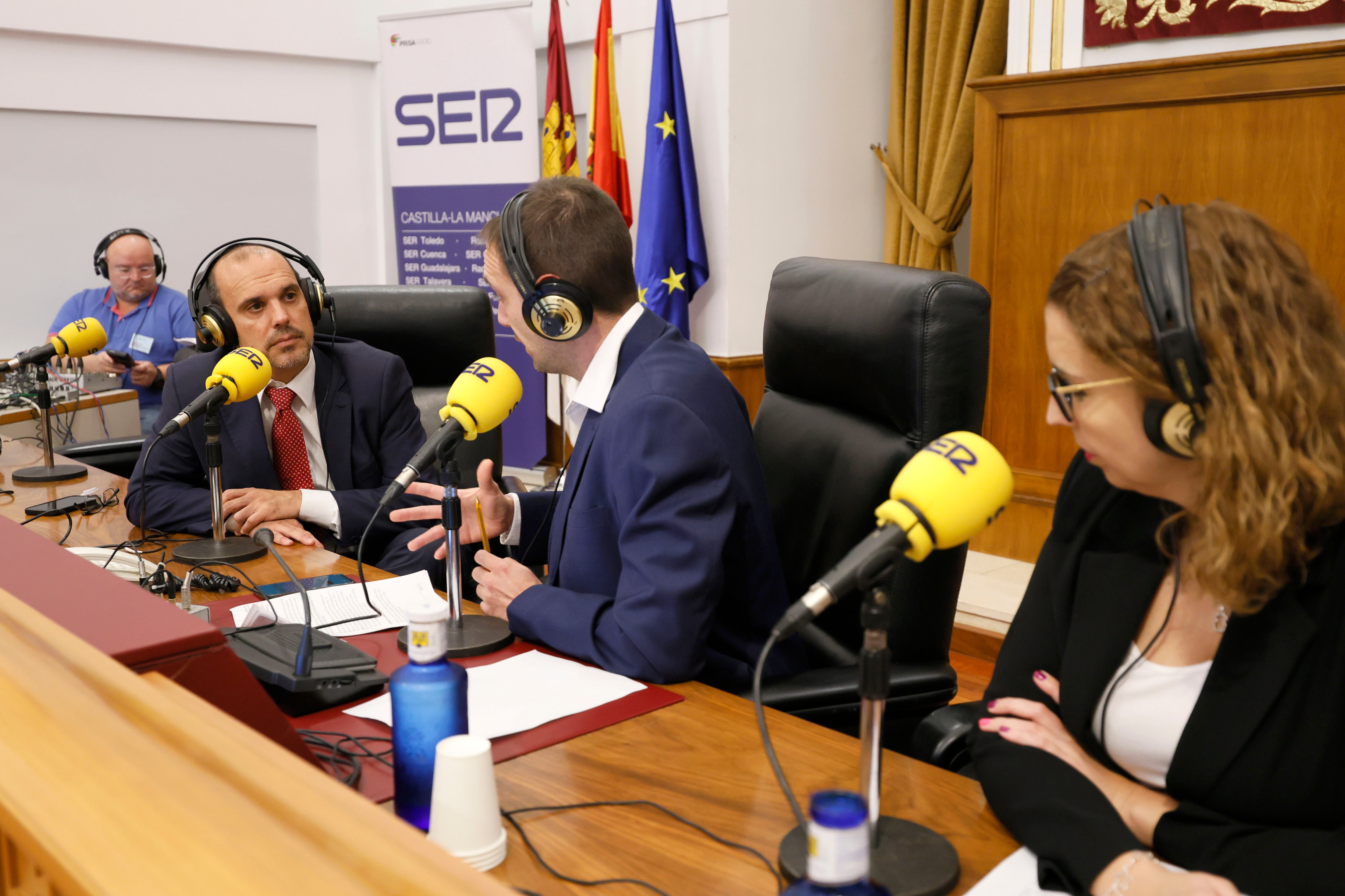 Pablo Bellido (i) y Sara Simón (d) durante el programa