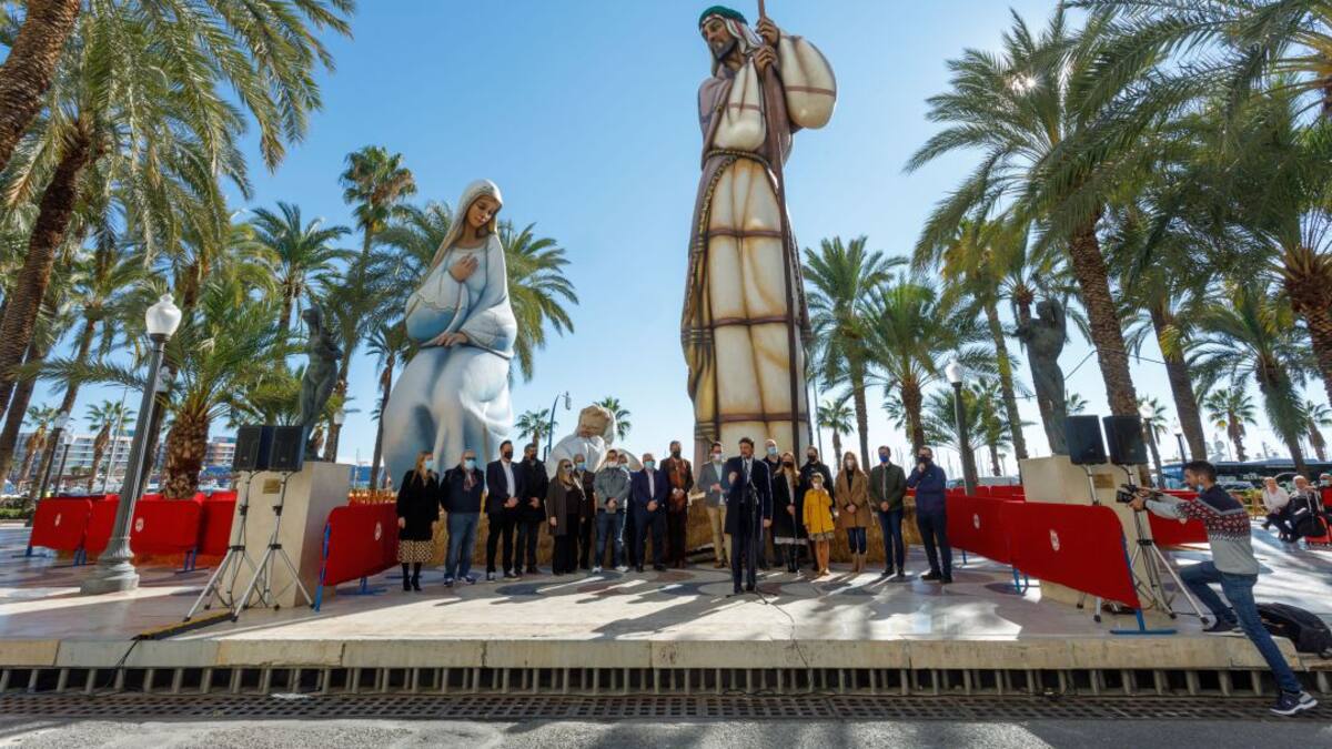 El Ayuntamiento inaugura en Belén Monumental en la Explanada y destaca el impacto promocional para Alicante