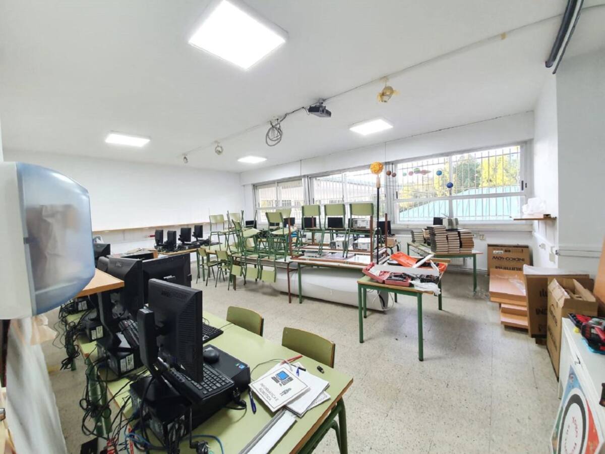 Se reduce a 20 el número de alumnos en cuarentena de los dos institutos de Tui