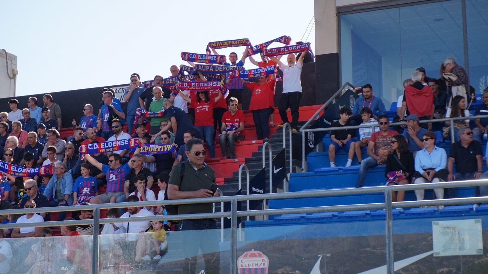 El Eldense sigue necesitando el respaldo de su afición en el tramo final de la liga