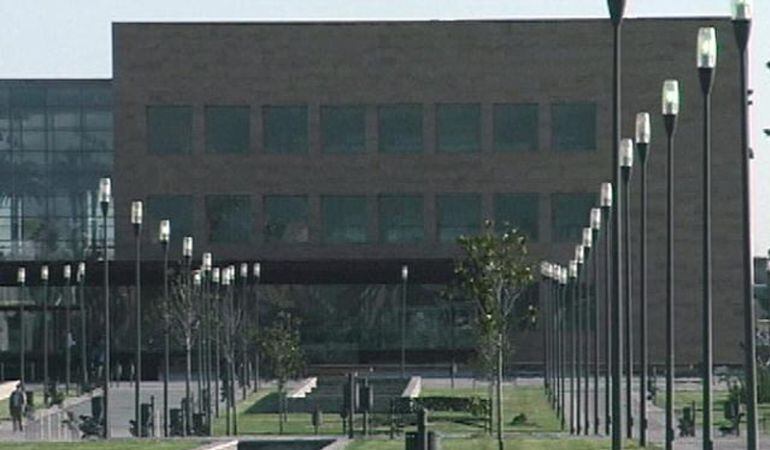 La URJC es la segunda universidad de Madrid que firma este convenio con el Observatorio Madrileño contra la LGTBIFobia.