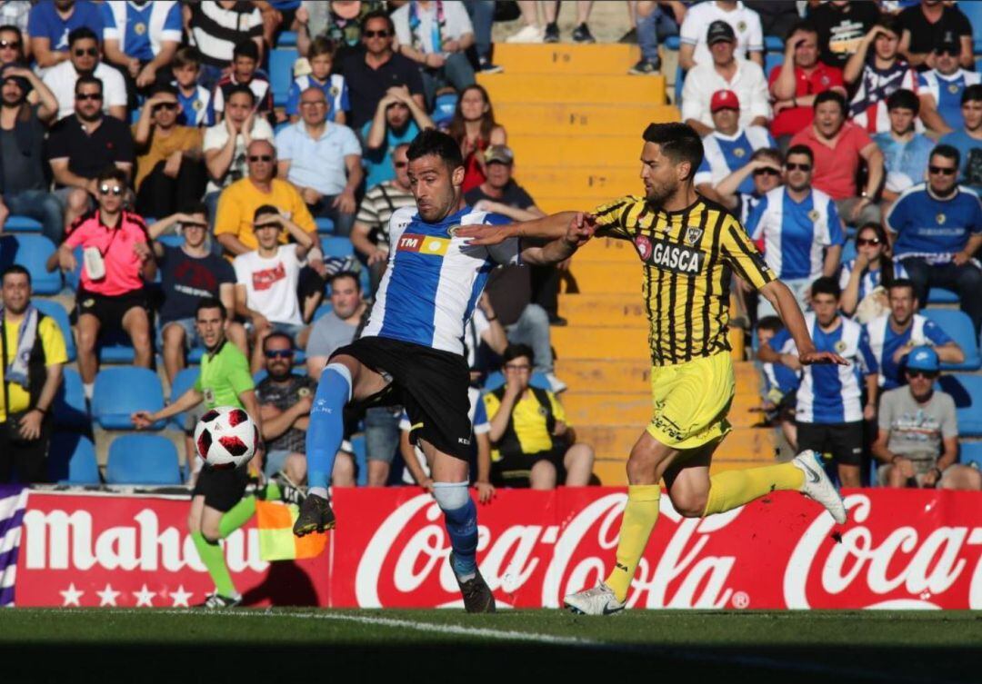 Benja ante Barakaldo, en el Rico Pérez