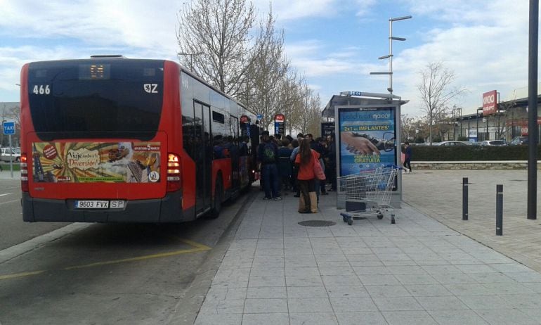 imagen de una de las paradas de Bus urbano de Zaragoza