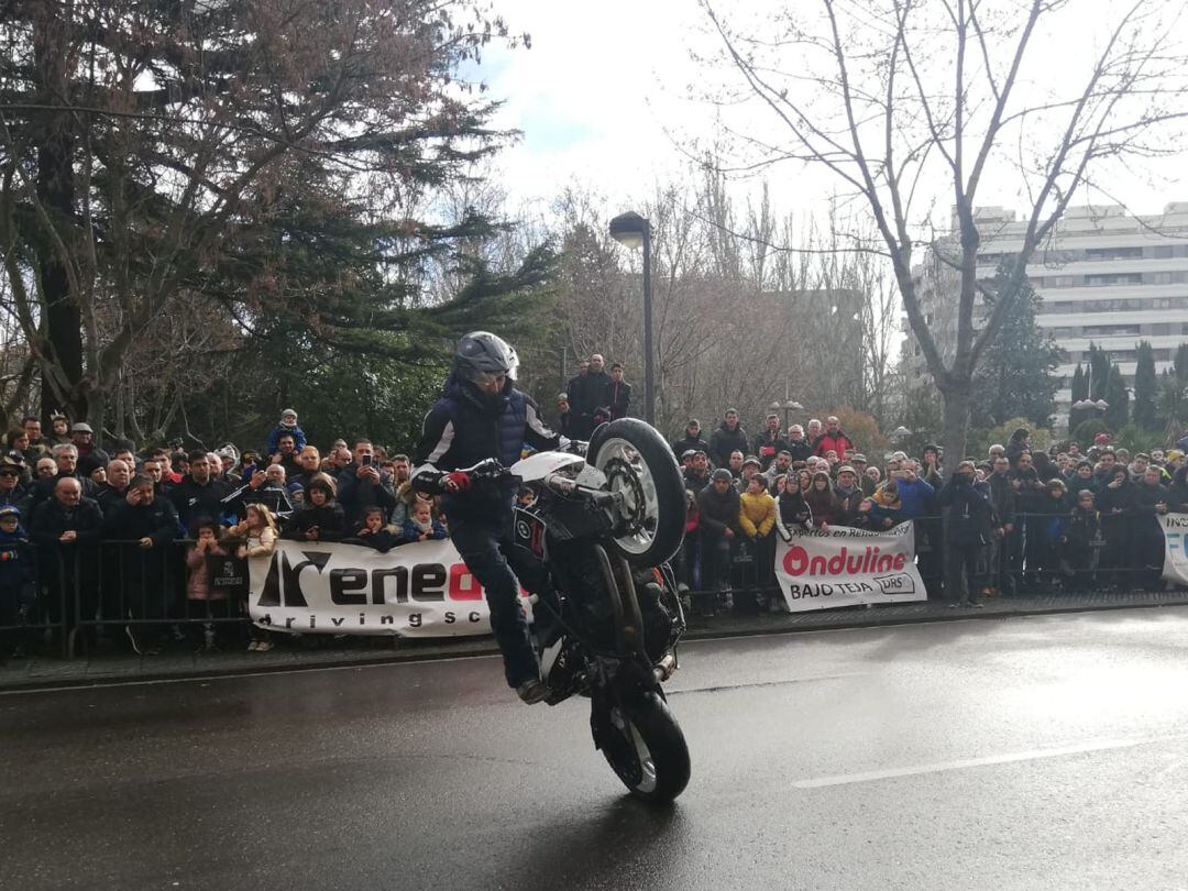 Narcís Roca durante una de sus acrobacias